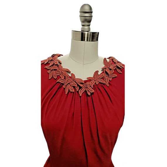 1960s White Wiggle Dress with Floral Embroidery