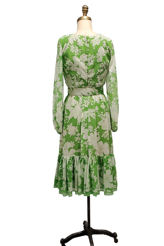 Sheer green floral 1970s poly chiffon dress bracelet sleeves small bust 93cm