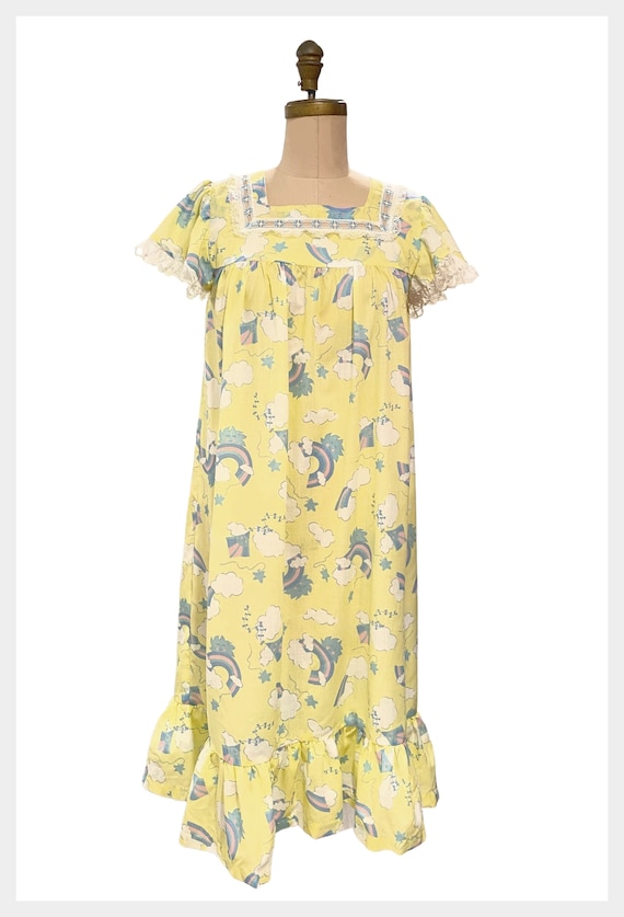 1970s yellow novelty print nightgown | 70s nightie