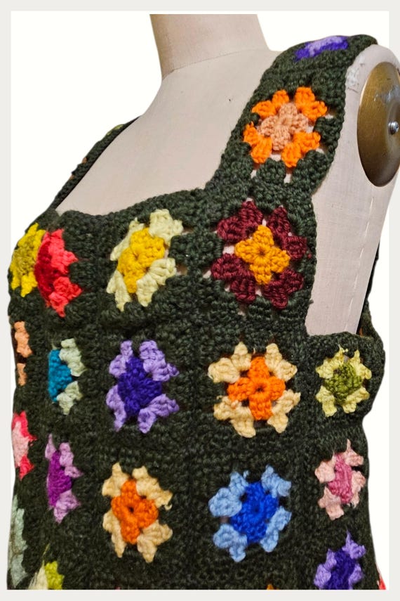 Vintage 1970s hand crocheted granny square patchw… - image 9