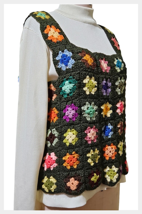 Vintage 1970s hand crocheted granny square patchw… - image 11