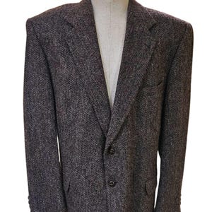 1970s/80s Harris Tweed blazer in brown | vintage brown tweed sports coat | 48 Reg | made in Scotland, tailored in Canada