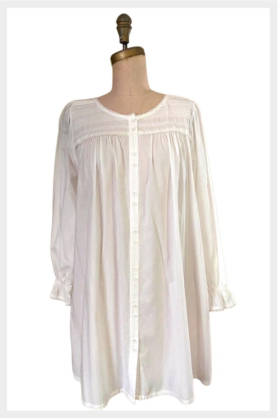1990s Lanz of Salzburg White Cotton Nightgown Vintage 90s Short