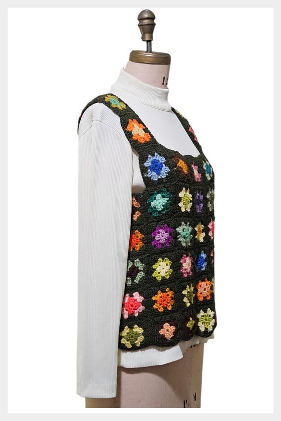 Vintage 1970s hand crocheted granny square patchw… - image 5