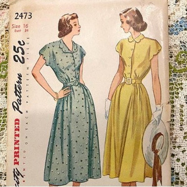 1940s Simplicity sewing pattern No. 2473 | 40s dress pattern misses' button front with scalloped edges | Bust 34 vintage size 16 | Complete