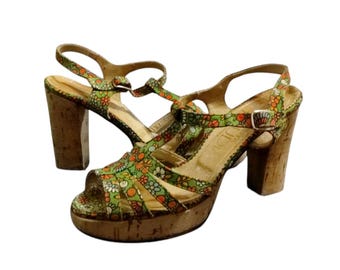 Vintage 70s Floral Fabric Platform Sandals EU 38 US wo&#39;s 7.5 High Heel