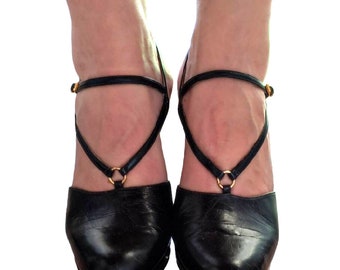 Vintage 70er Jahre Damenschuhe dunkelblaues Leder Mary Jane Sandalen 38,5 High Heel