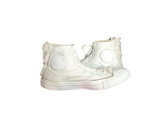 Converse Chuck Taylor vintage white fur leather winter sneakers EU 39.5 Us wo's 8.5. Single piece