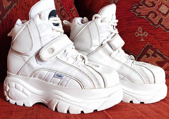buffalo plateau sneakers