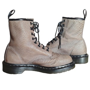 Dr Martens combat boots 1460 UK 5 EU 38 gray python