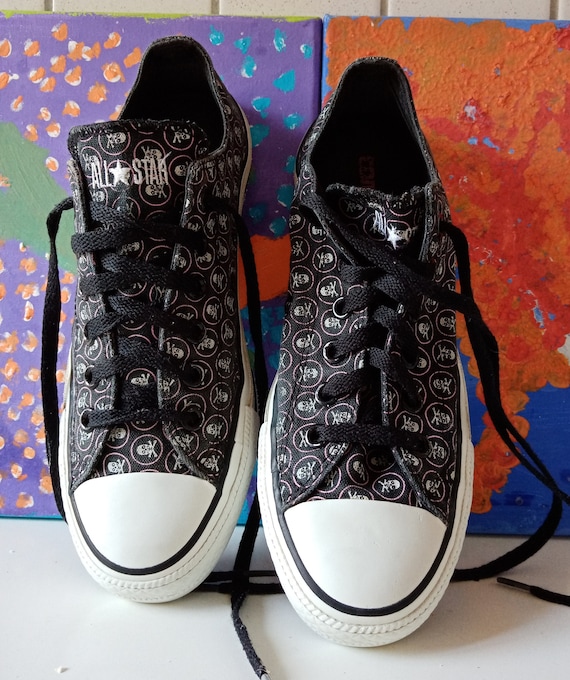 Vintage Converse Chuck Taylor sneakers basse teschi nere 40 | Etsy Italia