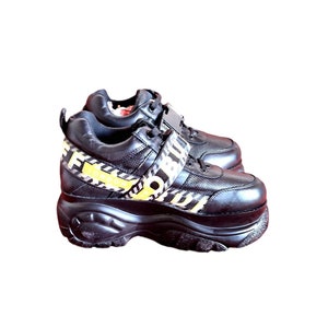 Buffalo London vintage sneakers platforms boots 90s black yellow 40