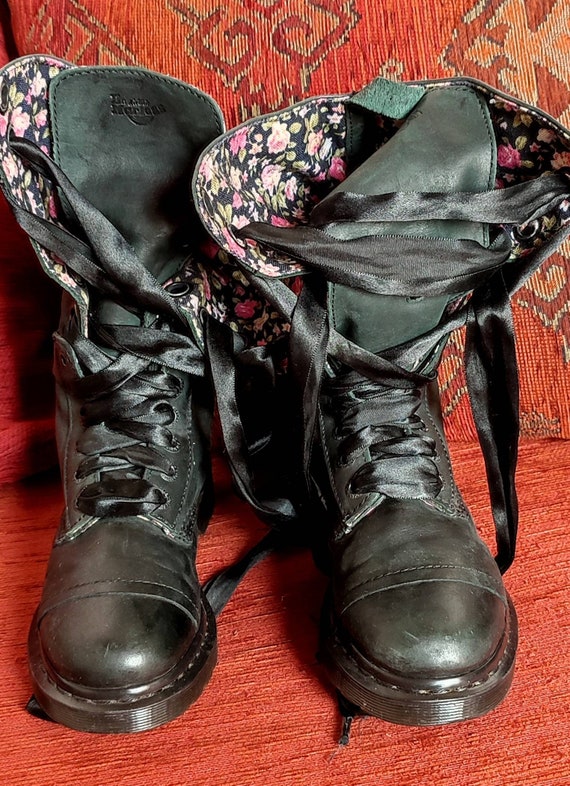 Dr Martens Amphibian Boots Leather Black Flowers UK 4 EU 37 - Etsy Australia