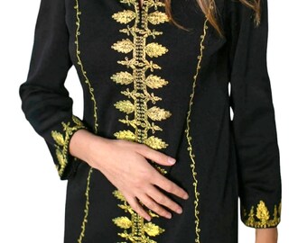 Vintage lange zwarte en gouden kaftanjurk uit de jaren 60, handgestikt. HS 6204430000 GERESERVEERD