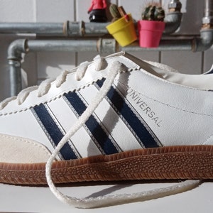 Vintage Adidas Universal sneakers sz 43 1/3 US 9 1/2 brand | Etsy Italia