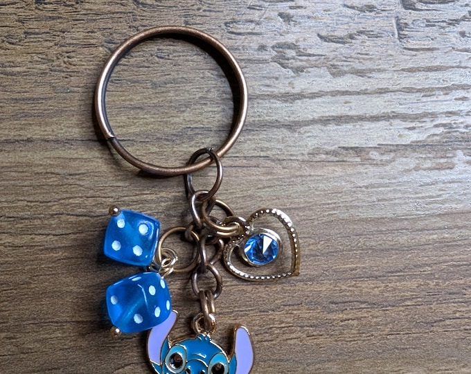 Little blue alien keychain