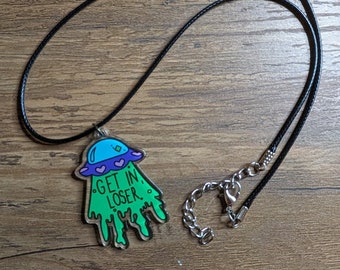 alien retro necklace