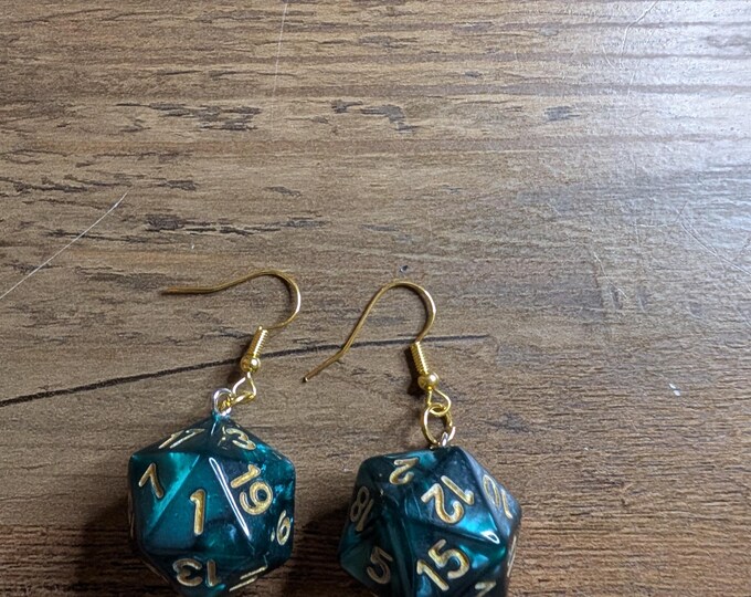 Roll your luck earrings