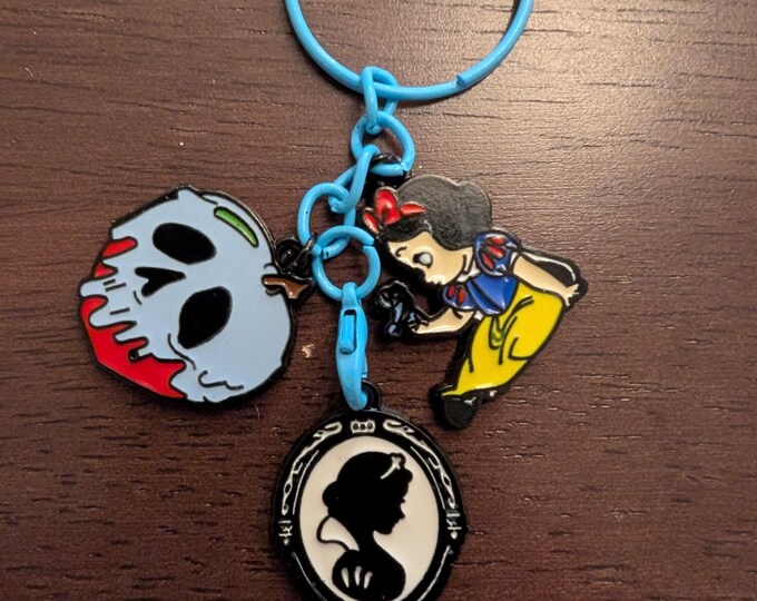 The Princess and the apple keychain