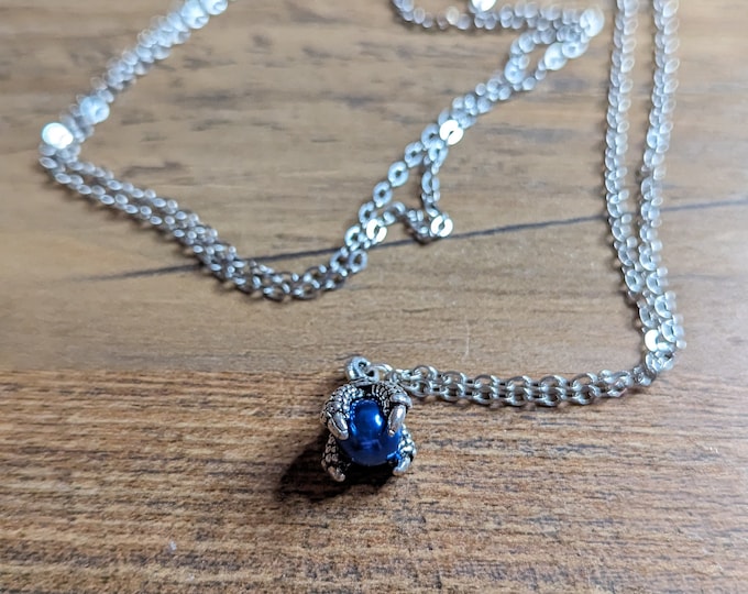 Dragon claw necklace