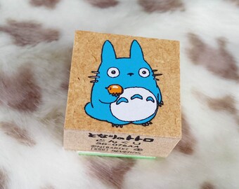 LAST PIECE_Totoro with an Acorn : Rubber Stamp