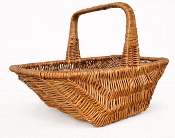 Vintage Wicker Gathering Basket, European Rustic Market, French Country Decor
