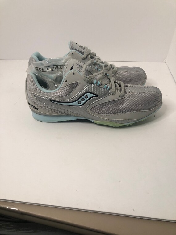 saucony track cleats