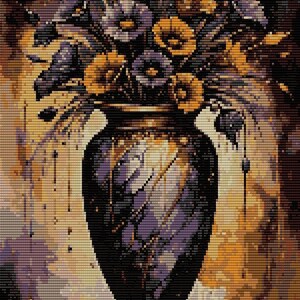 Può includere: Stampa d'arte digitale di una composizione floreale in un vaso scuro. I fiori sono gialli e viola, con foglie verdi. Il vaso è scuro con accenti dorati, su uno sfondo caldo e dorato.