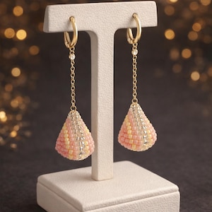 Tutorial pdf orecchini 3D "Piccoli pendenti" perline peyote circolare - Rocailles e Delica Miyuki nei colori Rosa, Avorio e Argento