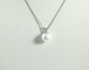 Colgante de perla Akoya japonesa cultivada AAA de 7-7,5 mm en oro de 14 kt