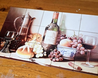 Fototapeta z płytek ceramicznych z motywem winogron winnych.