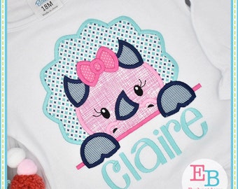 Triceratops Girl Peeker Applique, INSTANT DOWNLOAD, Multiple Sizes & Formats, Machine Embroidery Digital File, Dinosaur Girl Design
