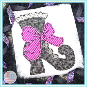 Witch Boot Big Bow Bean Stitch Applique, INSTANT DOWNLOAD, Multiple Sizes & Formats, Machine Applique Embroidery File, Fun Halloween Design