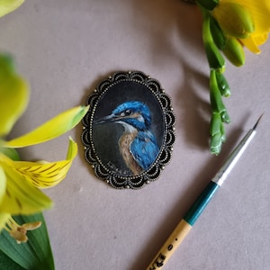 Retrato de pájaro (4 x 3 cm), pintura al óleo original en miniatura enmarcada para regalo de Navidad, arte hecho a mano, pequeño broche vintage de martín pescador, colgante magnético.