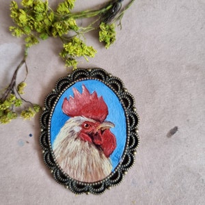 Retrato de un gallo pequeño (4 x 3 cm), pintura al óleo original enmarcada en miniatura para casa de muñecas, regalo de Pascua, decoración, broche/imán/colgante pintado a mano.