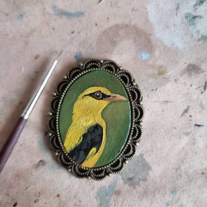Retrato en miniatura de oropéndola pintura al óleo enmarcada en miniatura original, regalo de Navidad/decoración, broche/imán/colgante/pintura pintado a mano