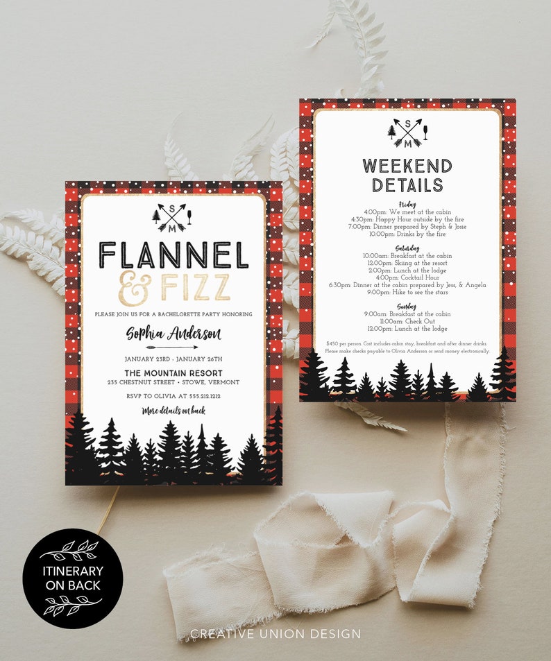 K&ouml;nnte beinhalten: Einladungs- und Reiseplan-Set f&uuml;r einen Junggesellinnenabschied. Die Einladung zeigt den Text "Flannel & Fizz" mit einem karierten Rand und einer Waldsilhouette. Der Reiseplan listet die Wochenendveranstaltungen auf.