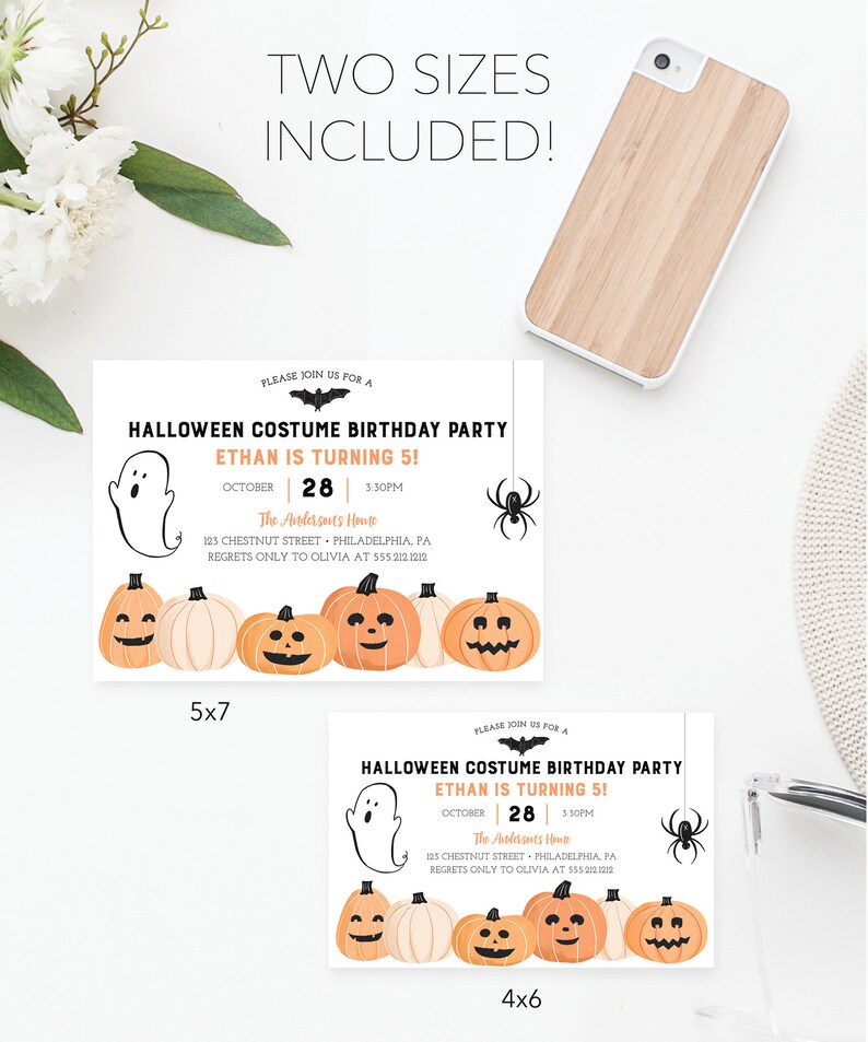 以下が含まれることがあります： ハロウィーンをテーマにした誕生日のパーティー招待状、5x7と4x6の2つのサイズ。招待状にはカボチャ、幽霊、クモが描かれています。テキストにはパーティーの詳細が含まれています。