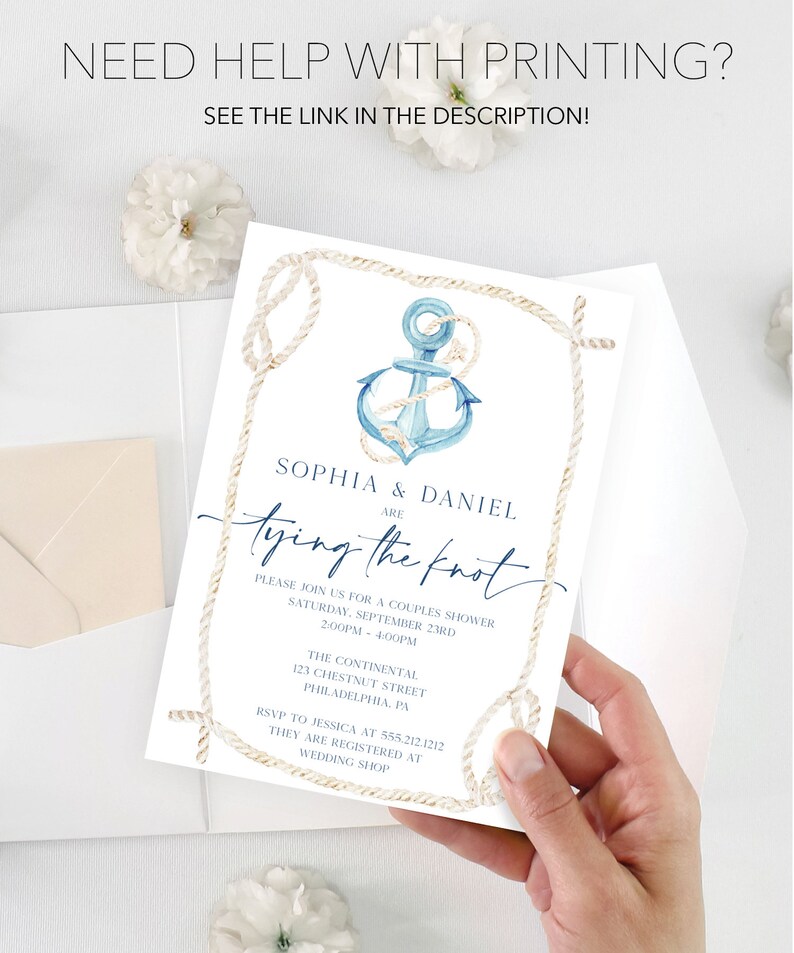 Op de afbeelding: Een witte huwelijksuitnodiging met een blauwe en witte aquarel-ankerillustratie. De uitnodiging luidt "Sophia & Daniel are tying the knot" en bevat details voor een bruidspaar-douche.