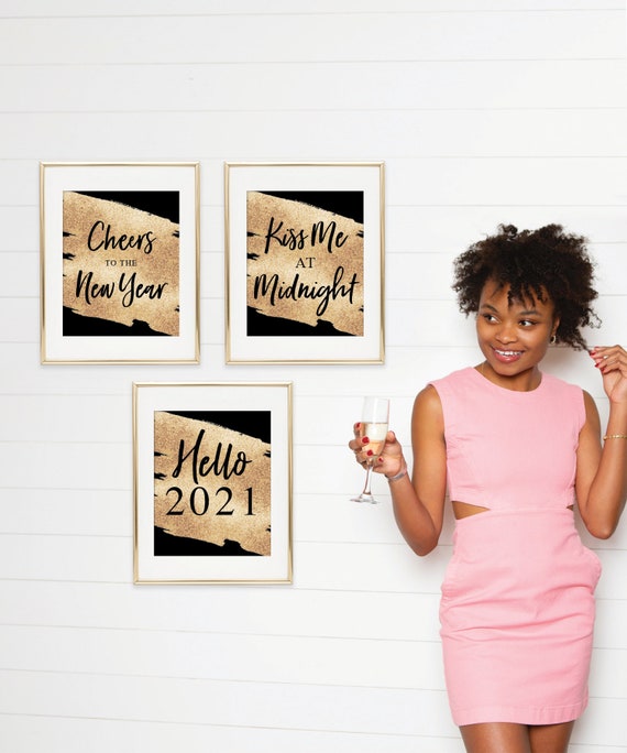 New Year S Eve Decorations Gold 8x10 Printable Signs Happy New Year Hello 2021 Kiss Me New Years Eve Party Decor New Years Eve By Creative Union Design Catch My Party new year s eve decorations gold 8x10