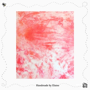 Peut inclure: Peinture abstraite aux teintes roses et blanches. La peinture a un aspect marbré et texturé. Le texte "Handmade by Elaine" est en bas de l'image.