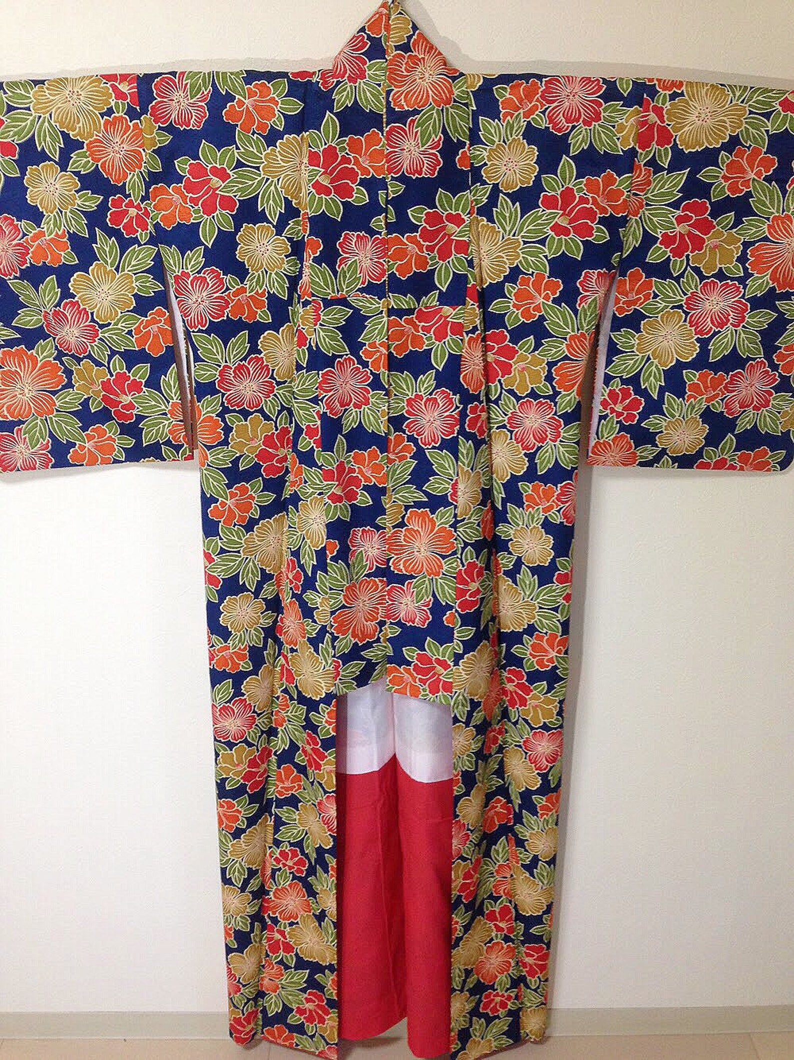 Washable Polyester Komon Kimono in Navy With Tsubaki Patterns | Etsy