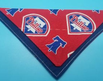 Philadelphia Phillies slip through the collar pet bandanas