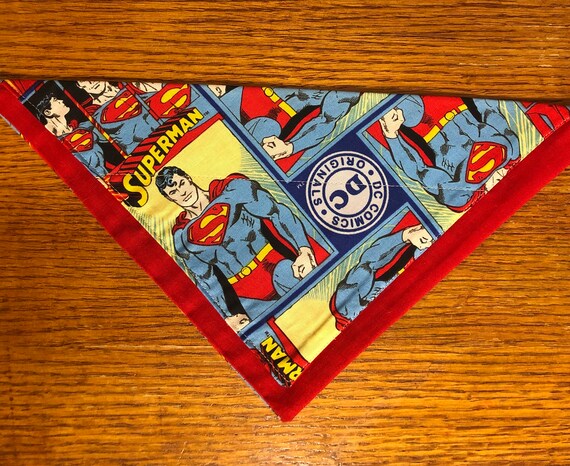 DC Comic Batman Print Dog Bandana Slip Through Over the collar No-Tie DC Comic Batman Print Dog Bandana Slip Through Over the collar No-Tie