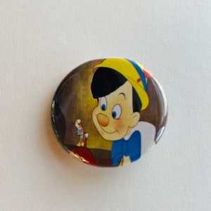 Disney - Pinnochio Jiminy Cricket 1.25 inch Button Pin