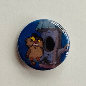 Disney - Sword in the Stone King Arthur Archimedes Owl 1.25 inch Button Pin