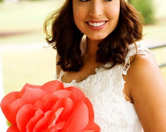 Matrimonio Sposa Bouquet Crepe Bianco Rosa Reale Guardando