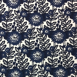 Ballard Designs MARIVAL BLUE Branches de fleurs de vigne Draperie Rideaux Rembourrage Oreiller Literie artisanale Tissu de créateur par mètre 54 po. de large