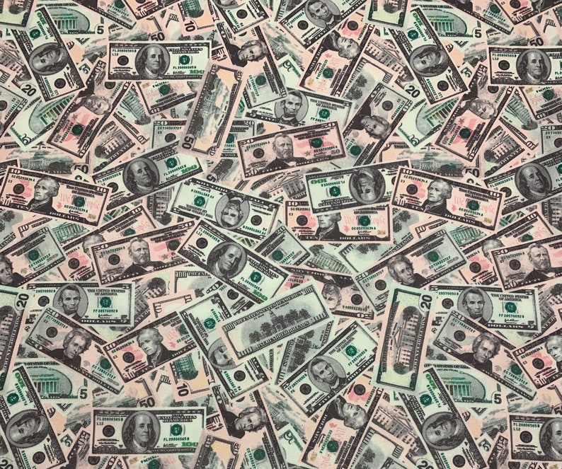 Pode incluir: Uma imagem de close-up de uma pilha de notas de d&oacute;lar americano em v&aacute;rias denomina&ccedil;&otilde;es, incluindo notas de $5, $10, $20 e $50. As notas est&atilde;o dispostas em um padr&atilde;o aleat&oacute;rio, com algumas sobrepostas e algumas voltadas para dire&ccedil;&otilde;es diferentes.