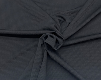 Chaqueta/Abrigo POLARTEC Grid POWER Air negra, de alta calidad, cálida, suave y elástica, con forro. Se vende por 0,5 yardas (1/2 yarda). Ancho: 67 pulgadas. Hecha en EE. UU.